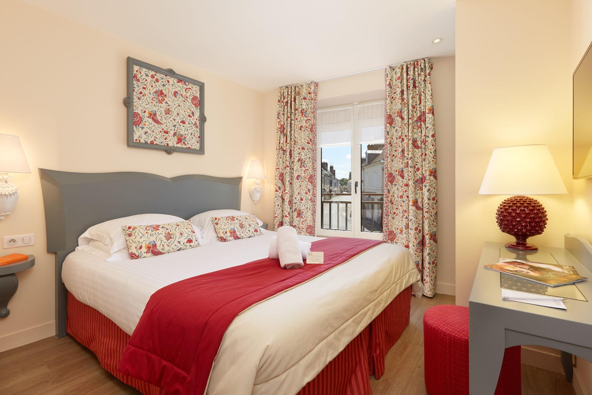 Relais Des Trois Chateaux Hotel-Restaurant - Teritoria Кур-Шеверни Экстерьер фото