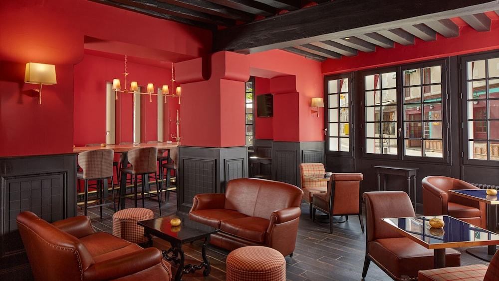Relais Des Trois Chateaux Hotel-Restaurant - Teritoria Кур-Шеверни Экстерьер фото