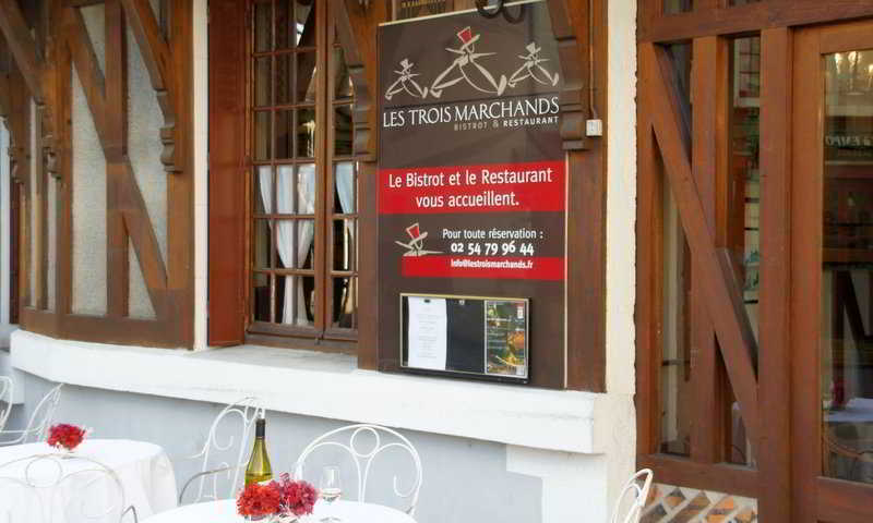 Relais Des Trois Chateaux Hotel-Restaurant - Teritoria Кур-Шеверни Экстерьер фото