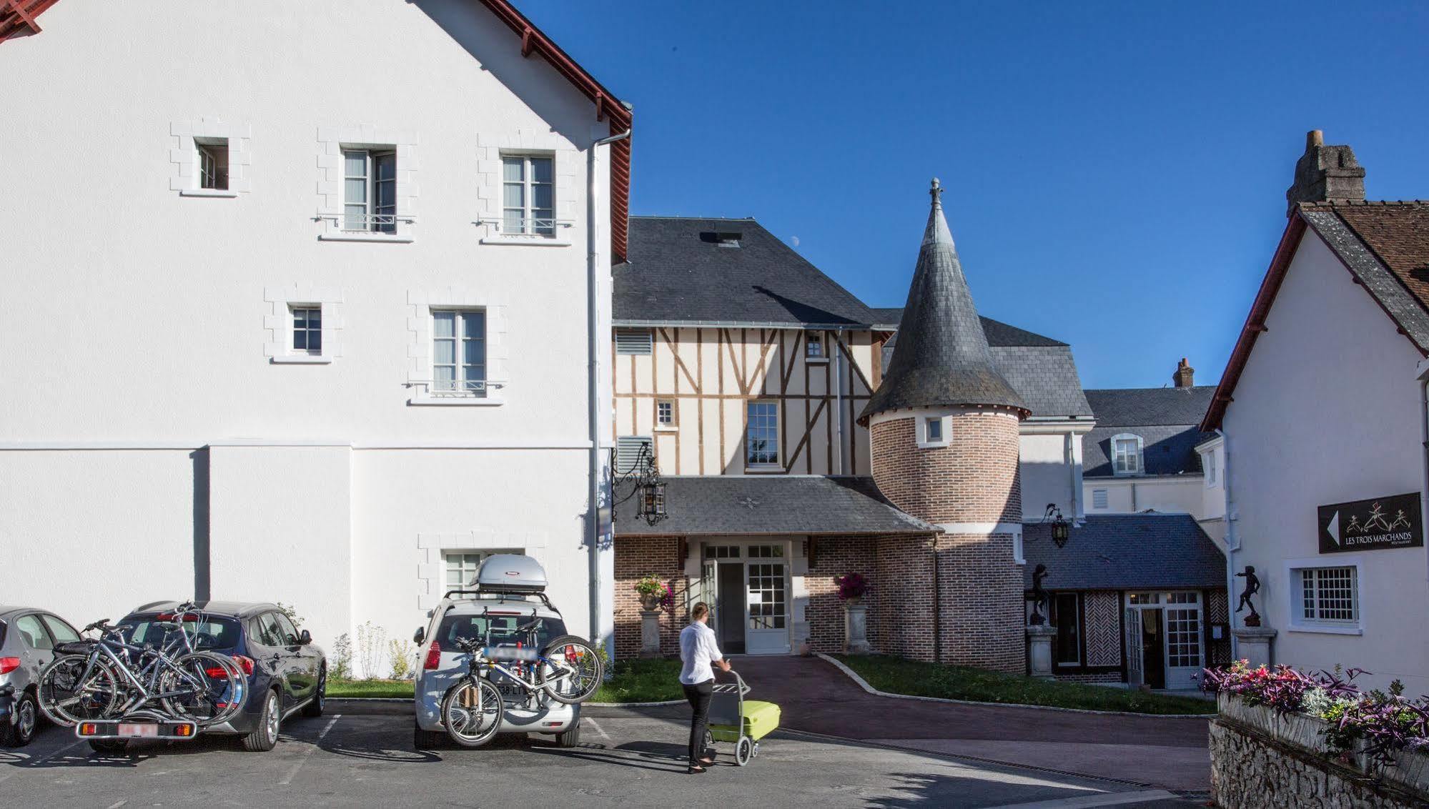 Relais Des Trois Chateaux Hotel-Restaurant - Teritoria Кур-Шеверни Экстерьер фото